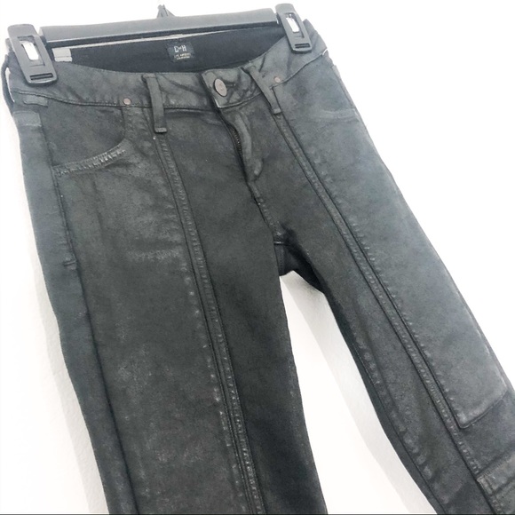 Citizens of Humanity Logan Moto in Black - Picture 5 of 8